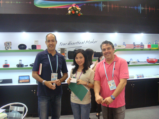 盛天龙国外展会